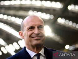 Allegri diskors dua pertandingan akibat kartu merah