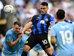 Inter bermain imbang 1-1 dengan Lazio pada hari penyerahan trofi juara