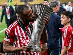 El Kaabi sebut trofi UECL adalah wujud janji pada penggemar Olympiakos