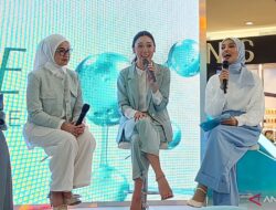 Yasmin Safira sebut lip balm jadi riasan wajibnya