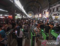 KAI Commuter angkut 2,5 juta penumpang selama libur panjang