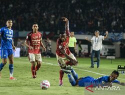 Persib Bandung melaju ke final setelah taklukkan Bali United 3-0