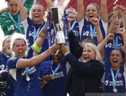 Chelsea juara Liga Super Wanita Inggris setelah tekuk Manchester United 6-0