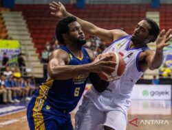 Prawira Harum Bandung menang atas Tangerang Hawks Basketball C