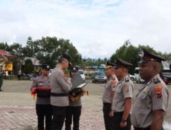 11 anggota Polres Pegunungan Bintang terima penghargaan Kapolri