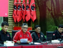 Hasto sebut belum ada komunikasi Anies dengan PDIP soal Pilkada DKI