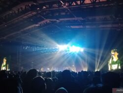 RADWIMPS suguhkan “soundtrack” anime “Your Name” di konser Jakarta