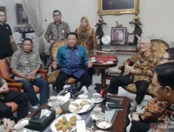 Try Sutrisno ingatkan generasi muda untuk tidak malas