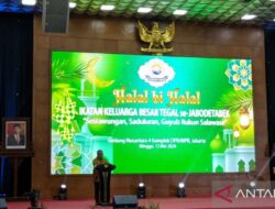 Sekjen Gerindra berharap warteg kecipratan program makan siang gratis