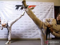 Mantan atlet Taufik Krisna luncurkan seragam taekwondo