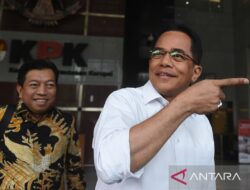 KPK periksa Sekjen DPR Indra Iskandar