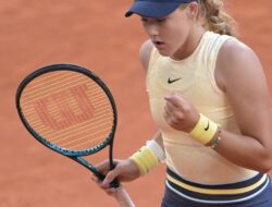 Andreeva kalahkan Sabalenka untuk jadi semifinalis Grand Slam termuda