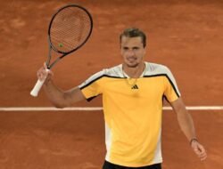 Zverev tantang Ruud di semifinal French Open