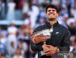 Alcaraz dan Djokovic memulai persiapan di Wimbledon