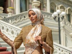 Buttonscarves gandeng Halima Aden untuk koleksi The Crown Series