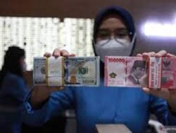 Rupiah merosot jelang keputusan rapat dewan gubernur BI