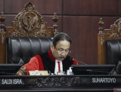 Hoaks! Video rumah mewah Ketua MK Suhartoyo roboh pada 14 Juni