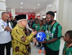 Wapres sapa pemain futsal Papua Pegunungan yang akan bertanding di PON