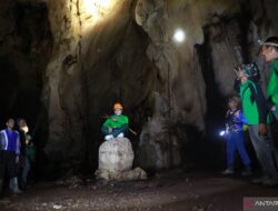 Menjelajahi Gua Karst Batu Putih dan Batu Tumpuk di Bulungan