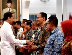 Presiden serahkan penghargaan kepada 15 TPID