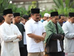 Menko Hadi shalat Idul Adha bersama keluarga di Cilandak 