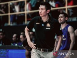 Youbel Sondakh berusaha perkuat kerja sama pemain lokal dan asing