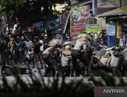 Suasana kericuhan usai leg kedua Final Championship Series