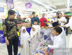 CEO Barito Putera berbagi kebahagiaan pada hari lahir Pancasila