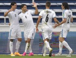 Uruguay tundukkan Panama 3-1, puncaki Grup C 