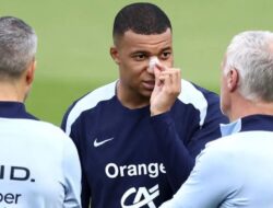 Didier Deschamps ungkap Kylian Mbappe bisa bermain lawan Belanda