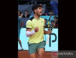 Alcaraz siapkan pertandingan semifinal French Open melawan Sinner