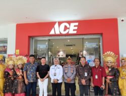 Ace Hardware mengubah merek toko menjadi AZKO di Indonesia