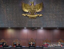 Apa itu "presidential threshold" dan mengapa MK mencabutnya?